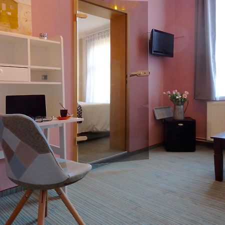 Strandhotel Villa Louisa & Appartementhaeuser Villa Josephine Und Villa Christine Юлиусрух Стая снимка