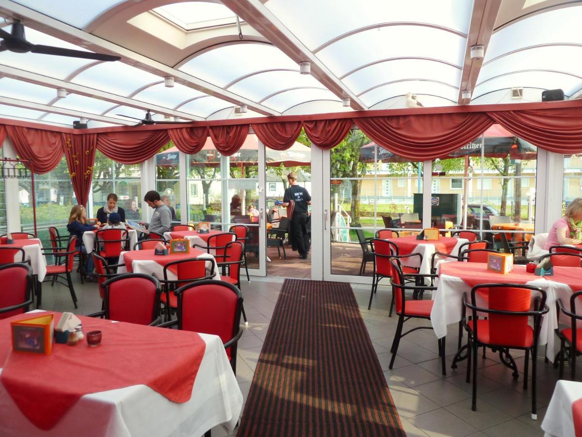 Strandhotel Villa Louisa & Appartementhaeuser Villa Josephine Und Villa Christine Юлиусрух Екстериор снимка