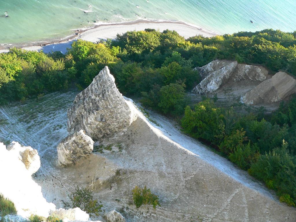 Strandhotel Villa Louisa & Appartementhaeuser Villa Josephine Und Villa Christine Юлиусрух Стая снимка