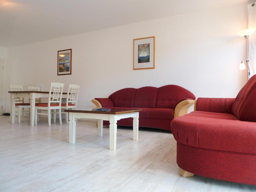 Strandhotel Villa Louisa & Appartementhaeuser Villa Josephine Und Villa Christine Юлиусрух Екстериор снимка