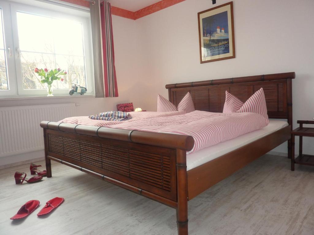 Strandhotel Villa Louisa & Appartementhaeuser Villa Josephine Und Villa Christine Юлиусрух Стая снимка