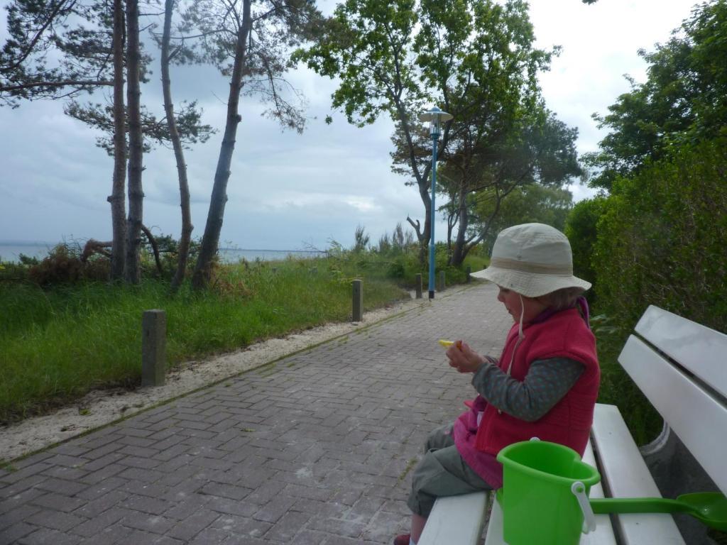 Strandhotel Villa Louisa & Appartementhaeuser Villa Josephine Und Villa Christine Юлиусрух Екстериор снимка